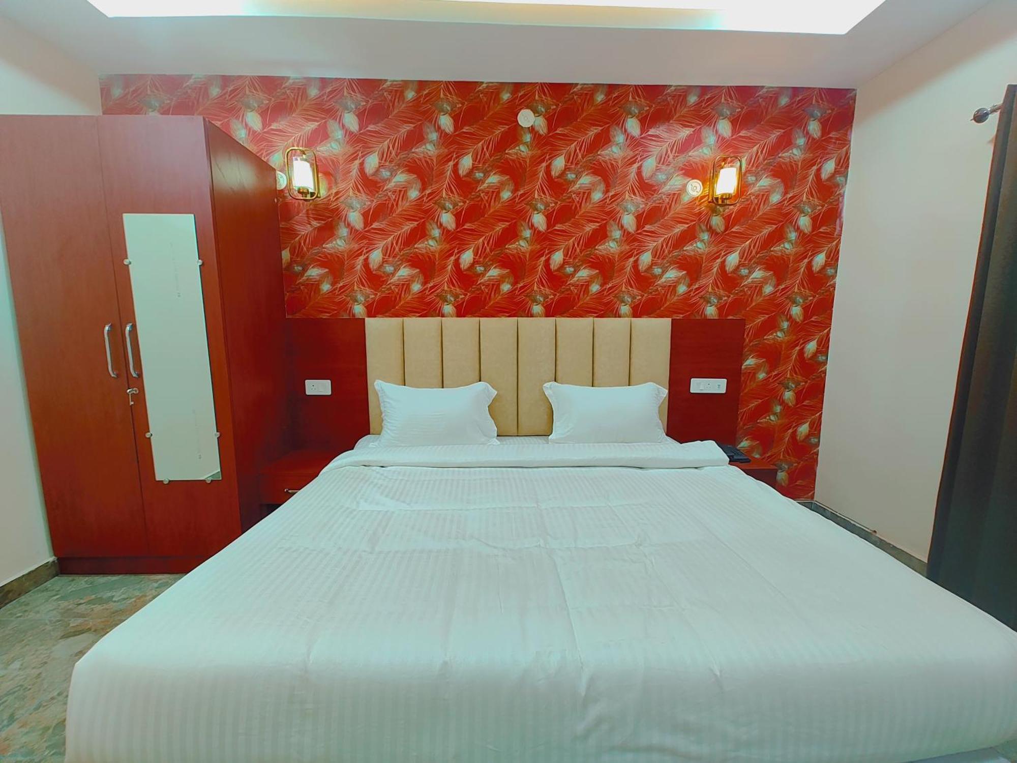 Awadh Samrat Resort Ayodhya Eksteriør bilde