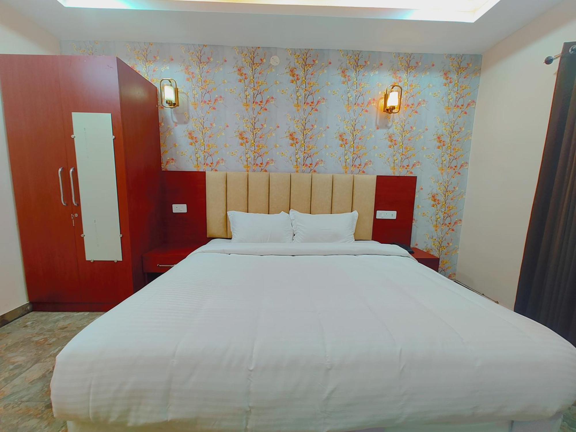 Awadh Samrat Resort Ayodhya Eksteriør bilde