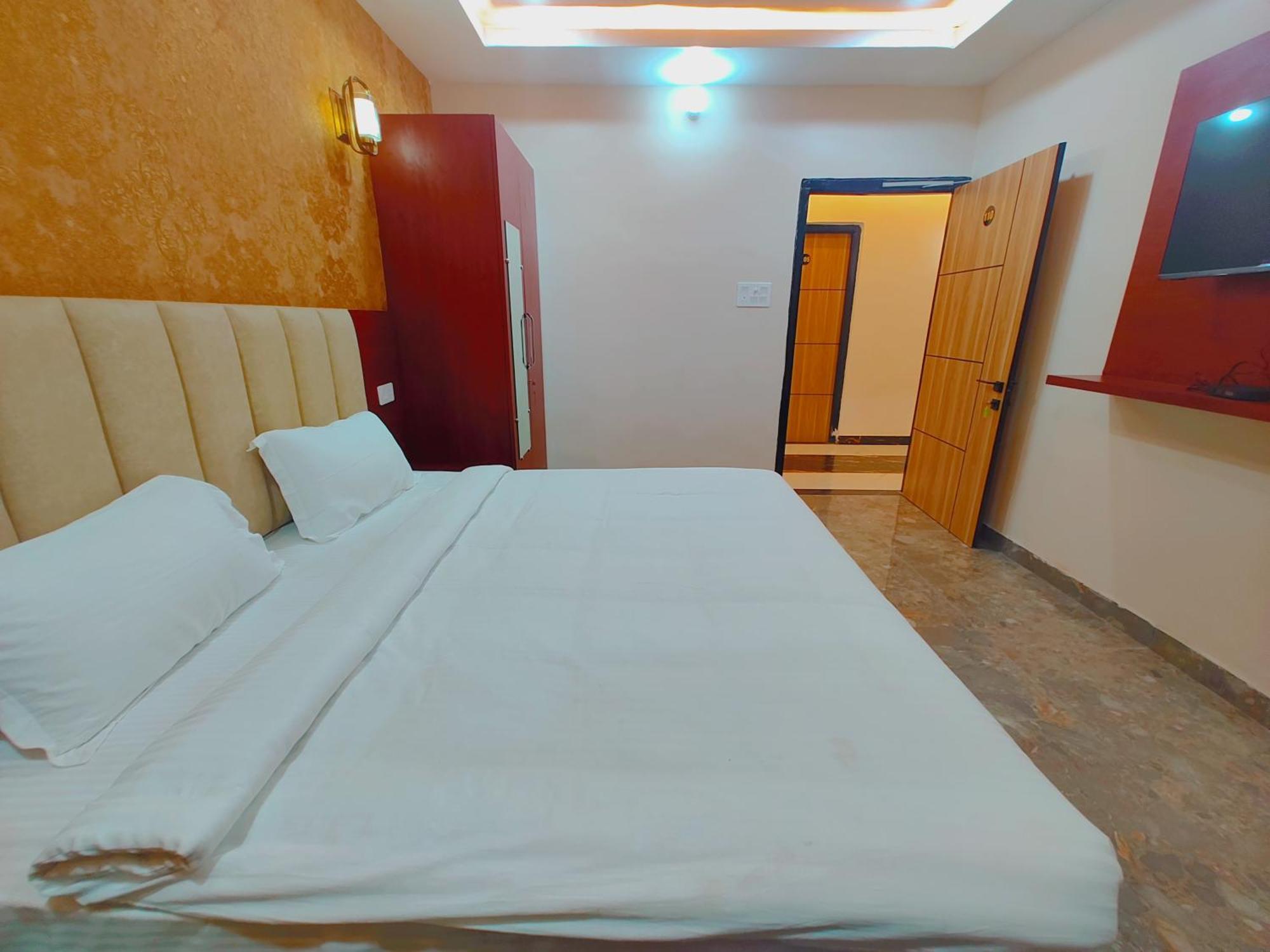Awadh Samrat Resort Ayodhya Eksteriør bilde
