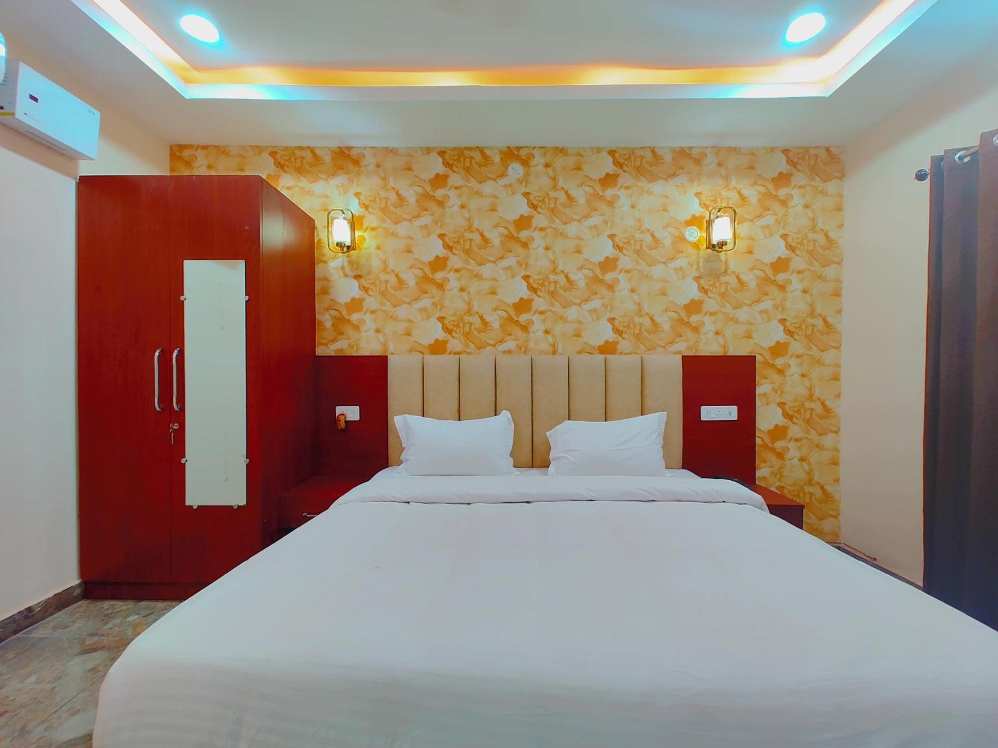 Awadh Samrat Resort Ayodhya Eksteriør bilde