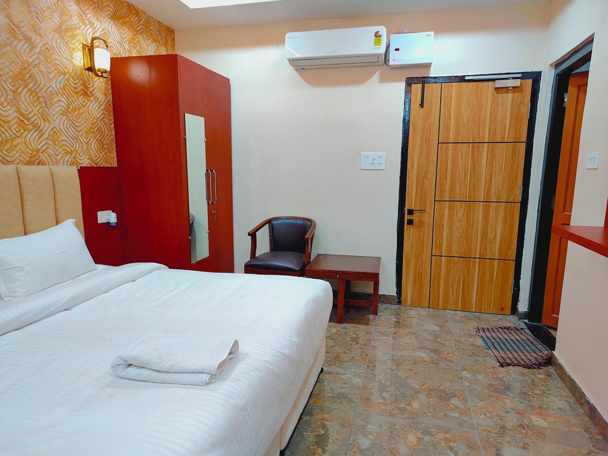 Awadh Samrat Resort Ayodhya Eksteriør bilde